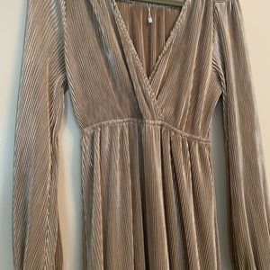 Very pretty maxi dress metallic silver size small will fit up to a medium